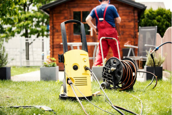 Checking for motor overheating in electric pressure washer