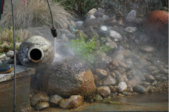 Using electric pressure washer on garden stone surface